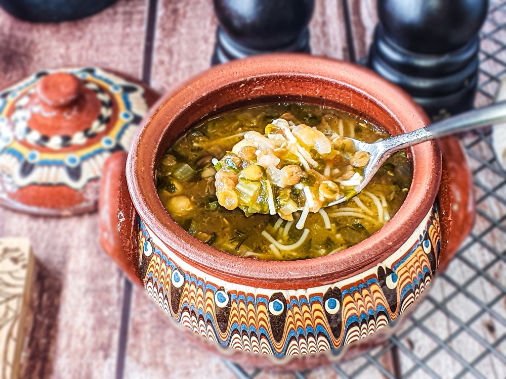 Harira Dgeg (Moroccan Flour Soup) - MarocMama