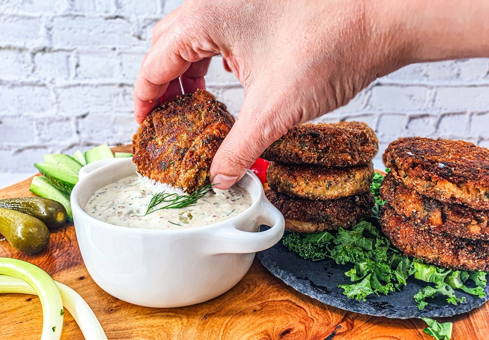 Vegan Recipes Cacao-Shamaness Vegan Crab Cakes and Tartar Sauce