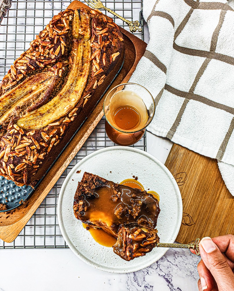 Vegan Recipes Cacao-Shamaness Vegan Banana Almond Bread & Salted Caramel Sauce