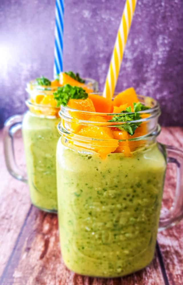 Vegan Recipes Cacao-Shamaness Vegan Mango Kale Smoothie