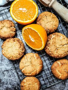 מתכונים טבעוניים קקאו-שאמאנס מתכון עוגיות וניל ותפוז טבעוניות ללא גלוטן